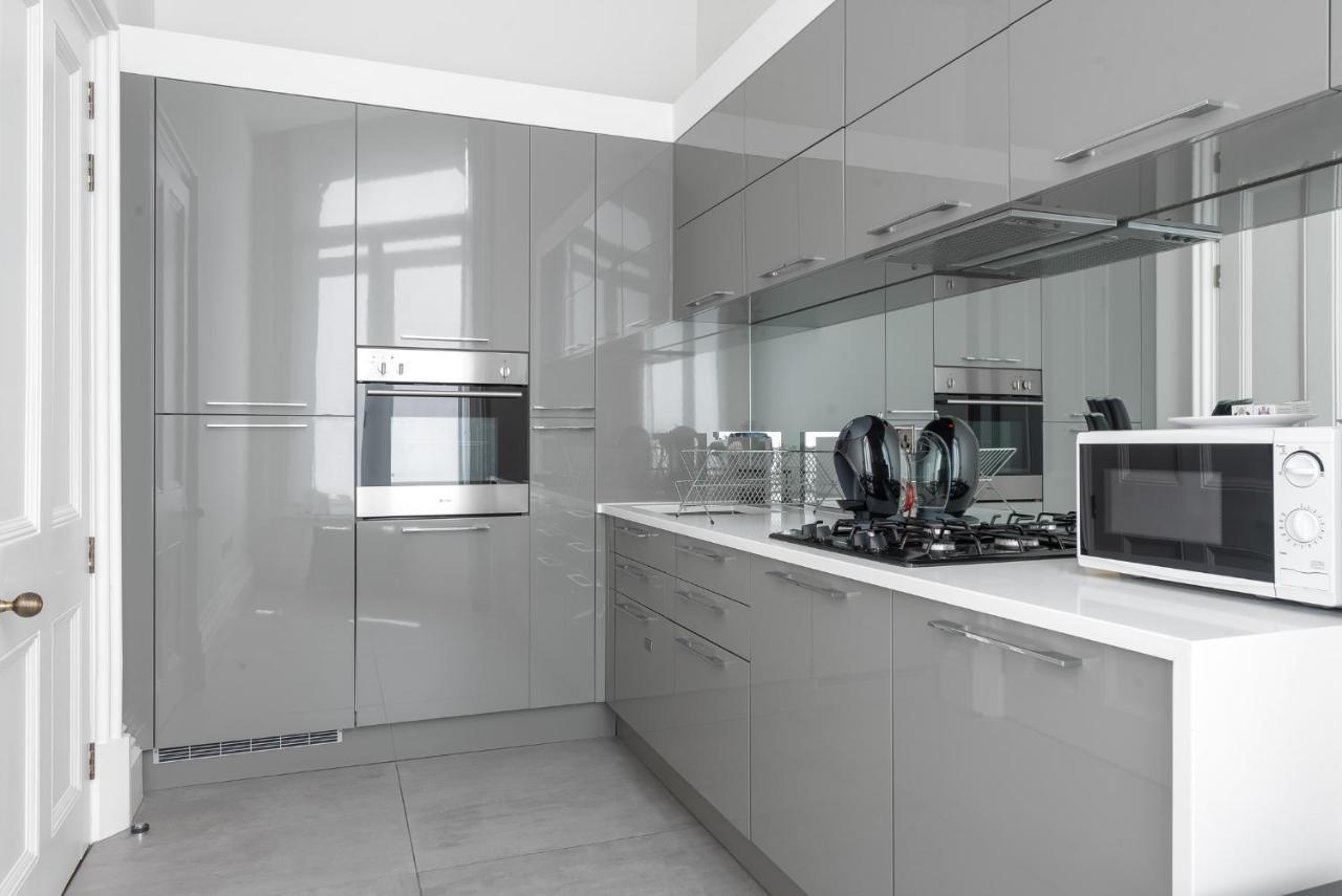 Grosvenor Gardens By Capital Apartment London Bagian luar foto