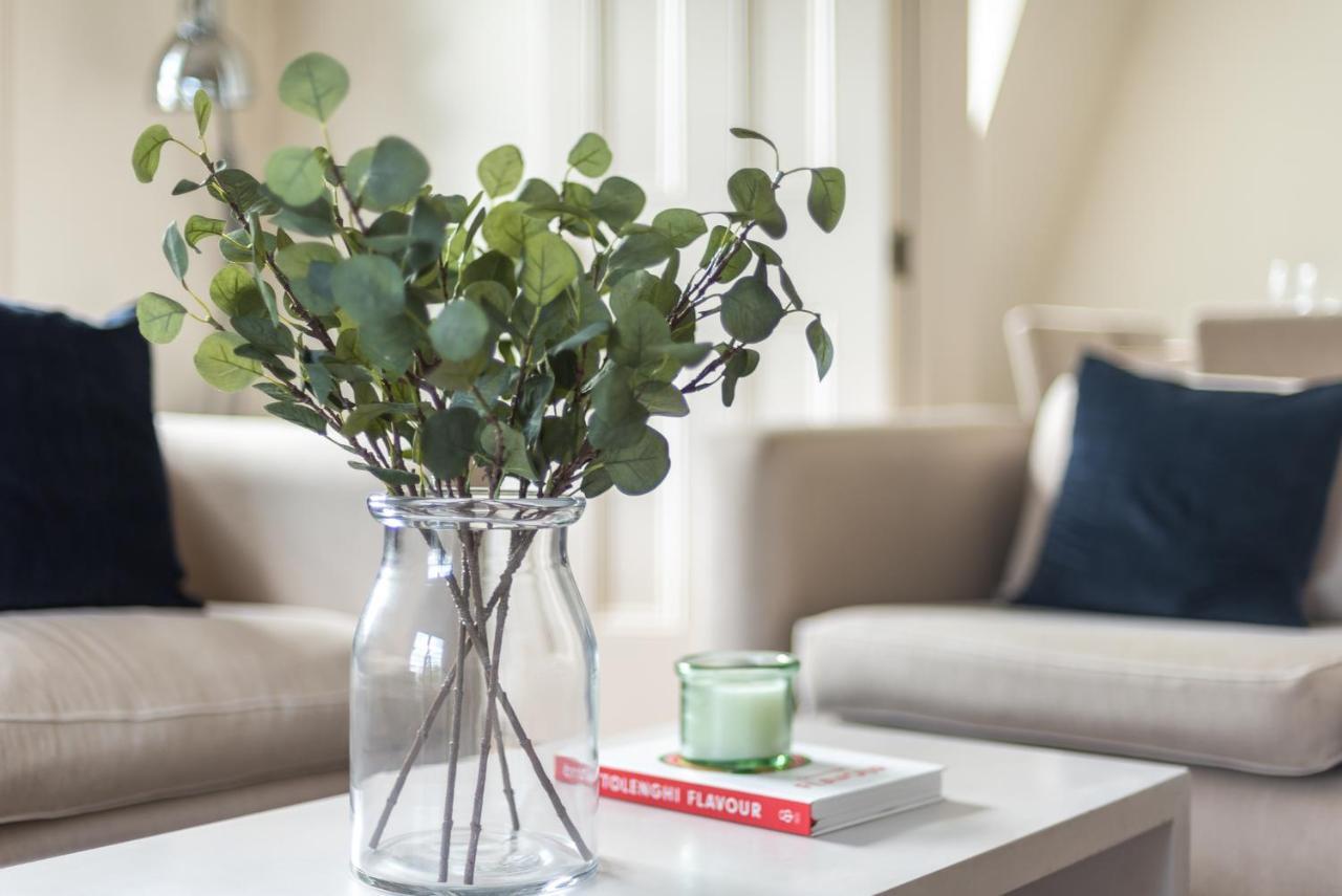 Grosvenor Gardens By Capital Apartment London Bagian luar foto