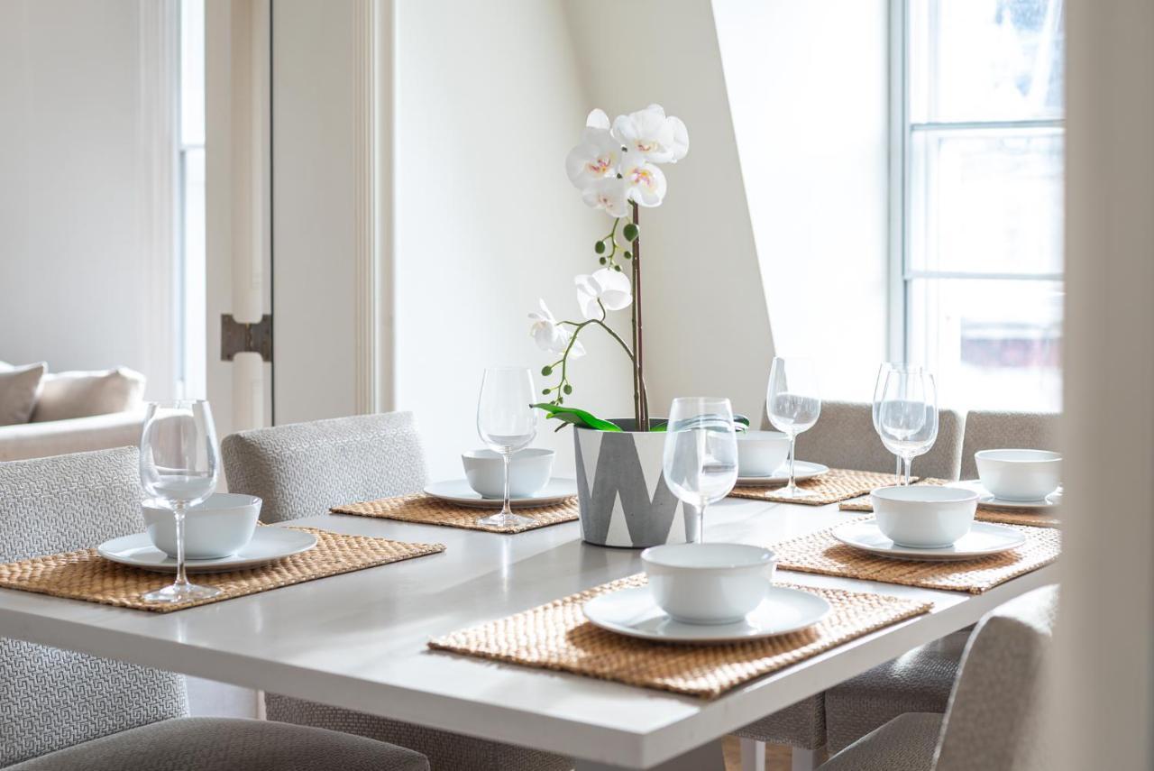 Grosvenor Gardens By Capital Apartment London Bagian luar foto
