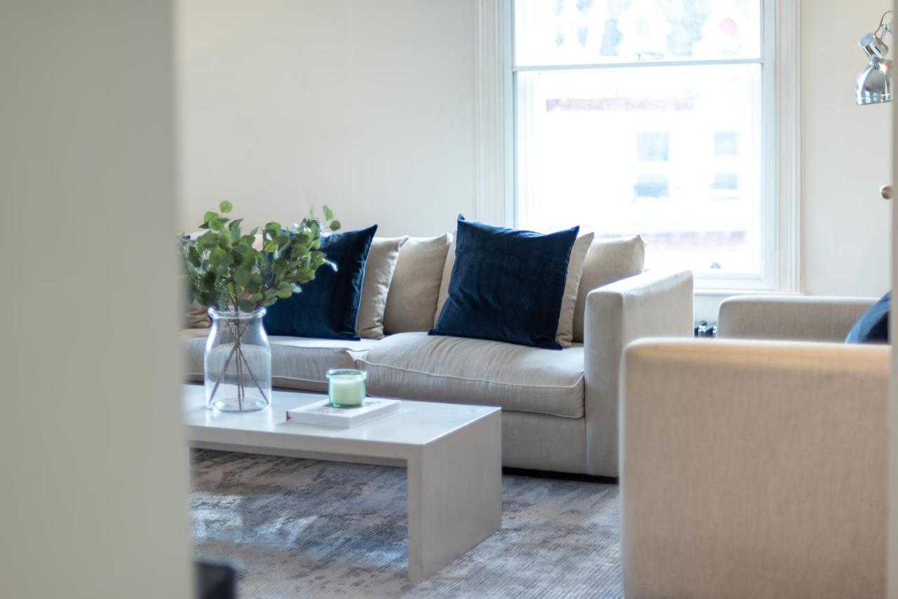 Grosvenor Gardens By Capital Apartment London Bagian luar foto