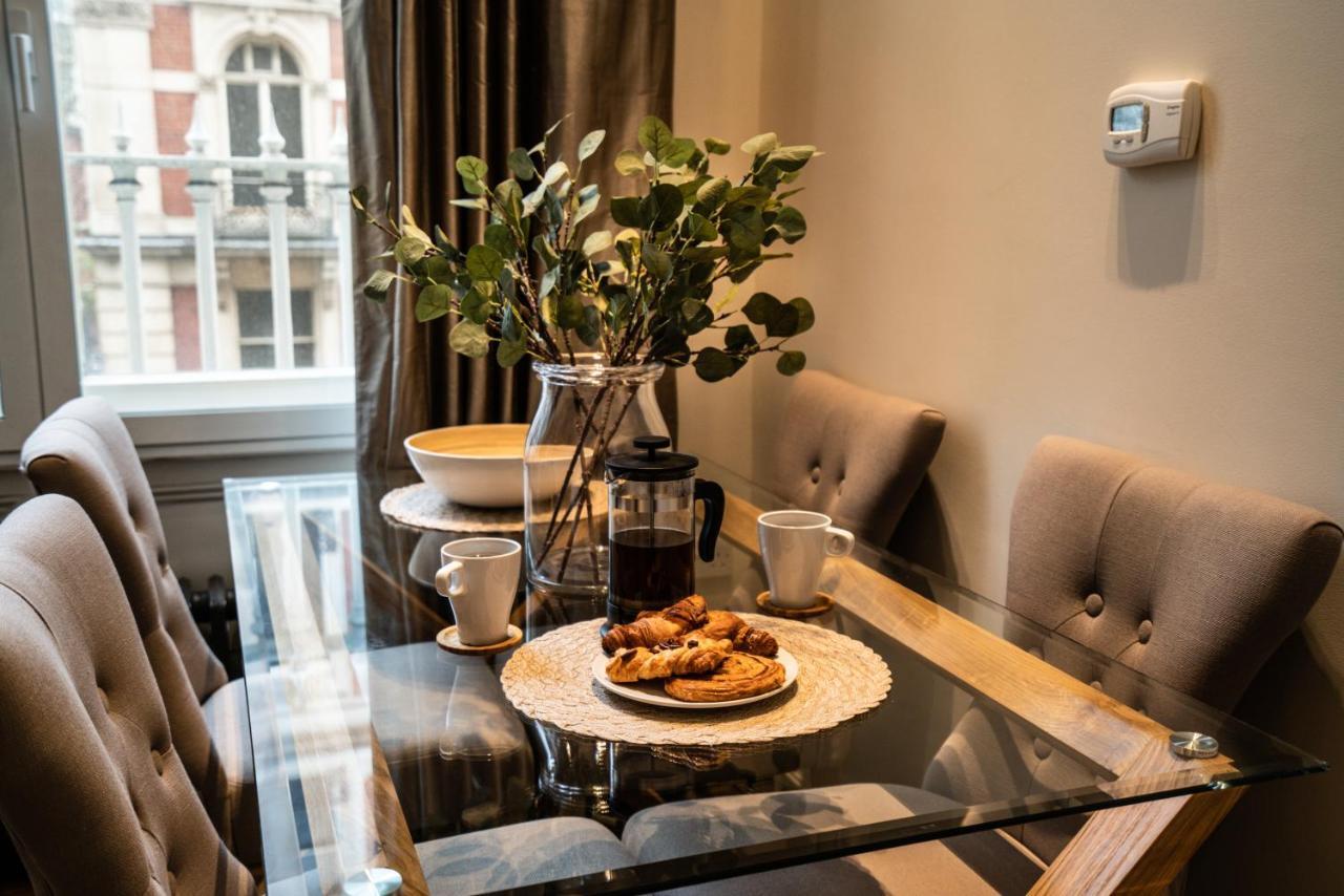 Grosvenor Gardens By Capital Apartment London Bagian luar foto