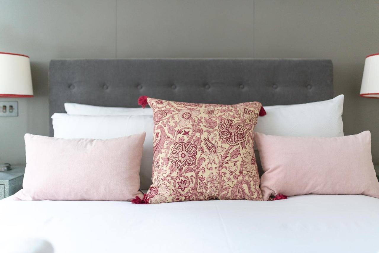 Grosvenor Gardens By Capital Apartment London Bagian luar foto