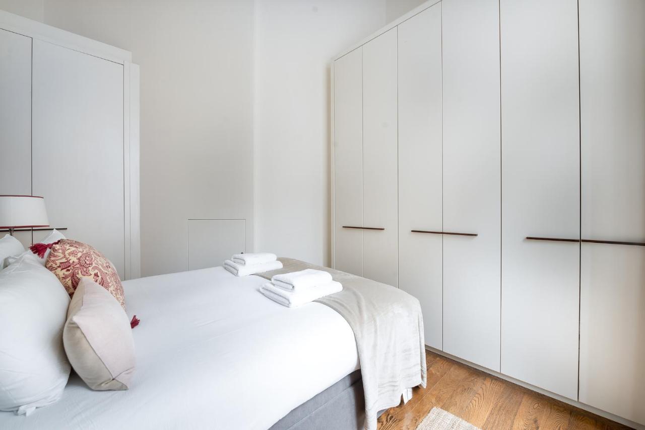 Grosvenor Gardens By Capital Apartment London Bagian luar foto