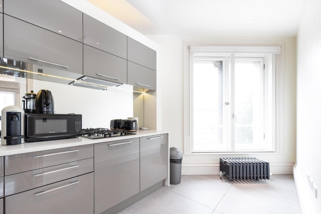 Grosvenor Gardens By Capital Apartment London Bagian luar foto